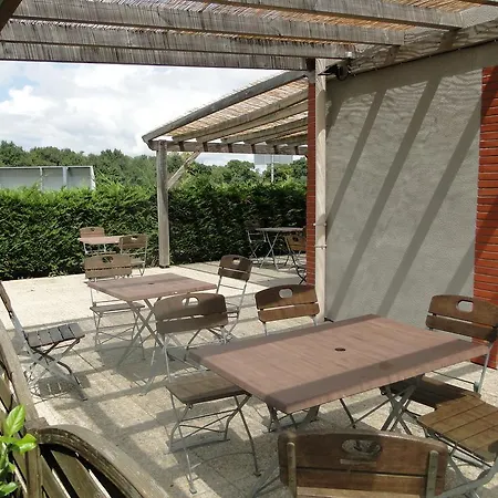 Campanile Nantes 3*