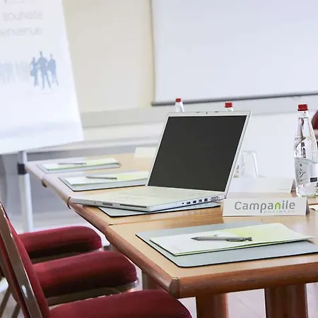 Campanile Nantes Hotel 3*