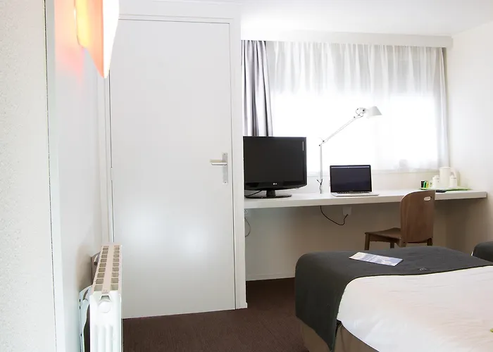 Hotel Campanile Nantes Saint-sébastien-sur-loire 3*