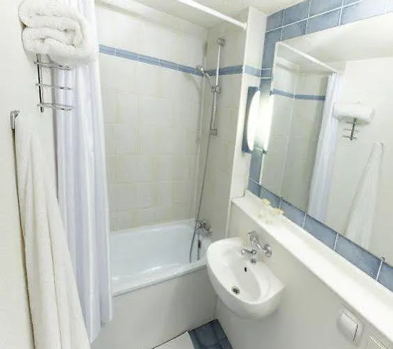 Hotel Campanile Nantes Saint-sébastien-sur-loire 3*